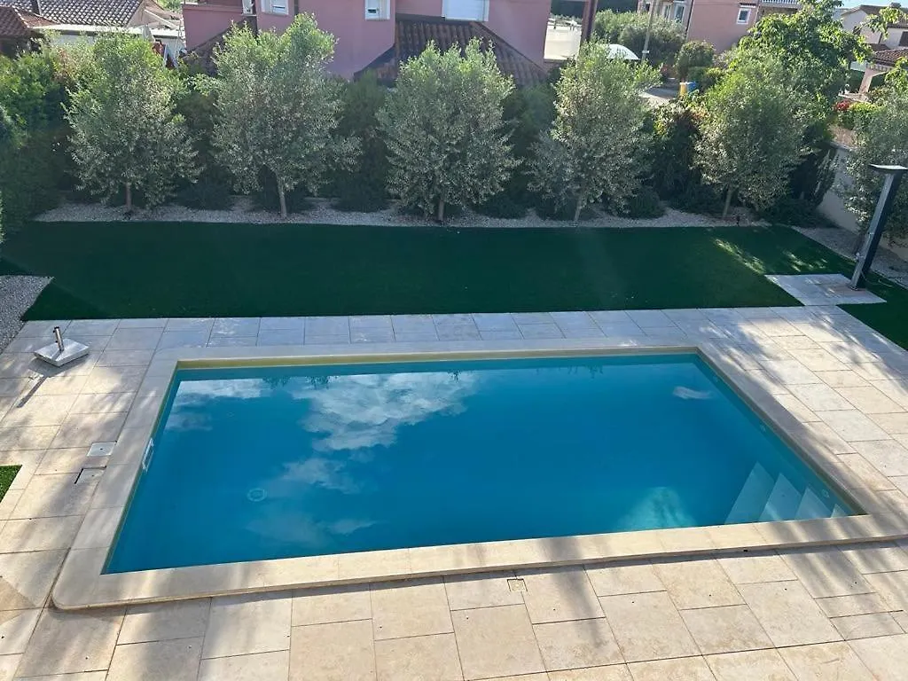 Kukci Vila Zarja קרואטיה
